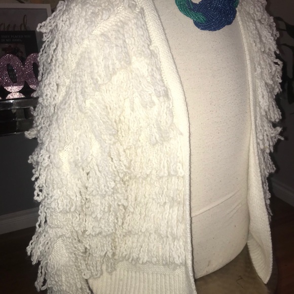 Beautiful cream fringe cardigan - Picture 3 of 4